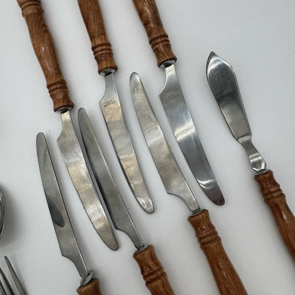VTG Lifetime Cutlery Old Homestead Stainless Wood Handle Flatware Set 43‎ Pcs